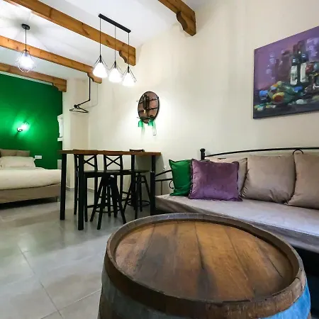μοναδικό το κελάρι με Roof Garden Apartment Patras