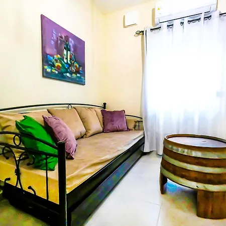 Lägenhet μοναδικό το κελάρι με Roof Garden Patras